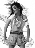 Deborah Secco assina linha de roupa de verão debora-secco01