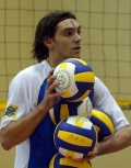 Brasil vence Itália de virada no vôlei masculino e vai disputar o ouro giba