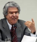Hélio Costa comete crime eleitoral ao pedir votos para Galileu costa