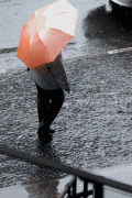 Cidades mineiras sofrem com chuvas fortes e estiagem chuva