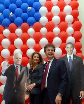 Embaixada americana faz festa para acompanhar apuração embaixador