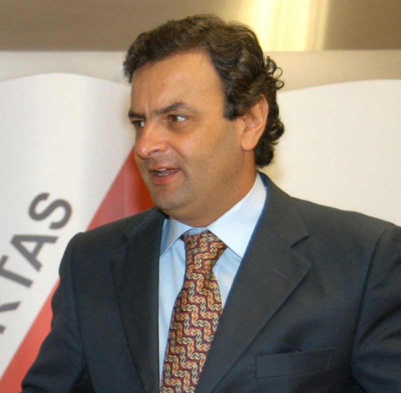 Aécio oficializa ao PSDB defesa de prévias para indicar candidato do partido alt