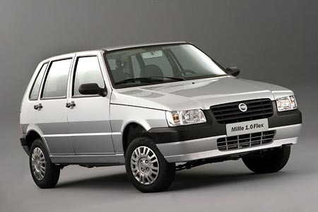 Sem IPI, carro popular da Fiat cairá em média R$ 2 mil uno