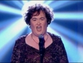 A cantora Susan Boyle é internada em Londres 090525111432_boyle512