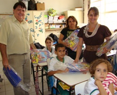 Prefeitura de São Gonçalo do Pará faz entrega de materiais escolares s.g.par