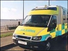 Saúde: Nada mais surrealista – cidade inglesa que originou o nome “protocolo de Manchester” esquece paciente dentro de ambulância por cinco horas. 091102133727_ambulancia226
