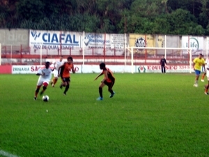 Guarani de Divinópolis joga na quarta-feira (21/04) no Farião img_0064