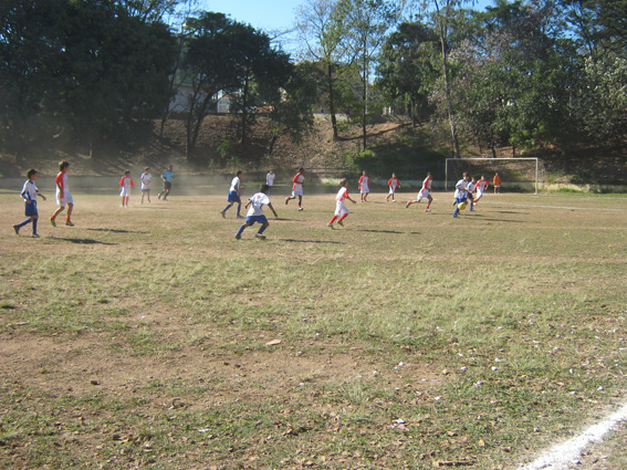 Equipes disputam quartas de finais da Copinha Divinópolis copinha