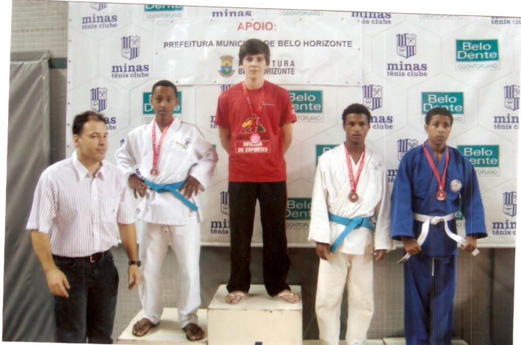 Seleção Divinópolis de Judô conquista medalhas no Campeonato Mineiro judc3b40001