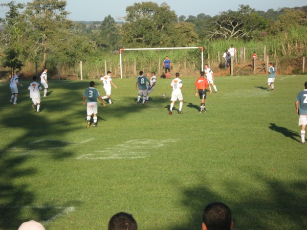 Divinópolis: é neste domingo (10) a grande final da “Copa Rural de Futebol 2011” copa_rural_final_1_jogo_costas_x_c