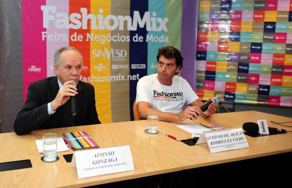 SINVESD apresenta FASHION MIX para imprensa na FIEMG em Belo Horizonte afonso_gonzaga_antonio_rodrigues_coletiva_fashionmix_fiemg