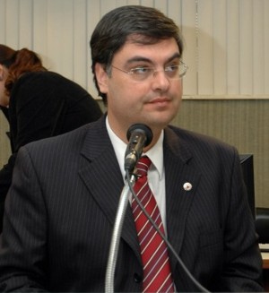 Crescimento da violência derruba secretário em Minas Gerais lafayette-andrada