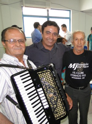 Sancionada a Lei da Música Ambiente de autoria de Beto Machado sancao2