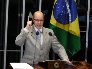 Demóstenes pode ser cassado pelo Conselho de Ética da Câmara Federal – Humberto Costa pedirá abertura de processo demostenes