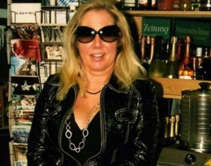 Ninfomaníaca morre depois de tanto sexo angie