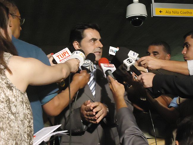 Domingos Sávio descobre o nome de Policarpo Junior da Veja no relatório de Odair Cunha foto_460