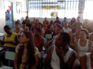 Esforço de diretoria evita dispensa de alunos do Centro de Convivência Pequeno Mundo p231112_17