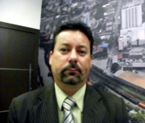 Vereador quer criar lei que permite contato de familiares com parentes trabalhadores nas empresas de Divinópolis – “È desumano o que acontece em nome do lucro” edmar-lei