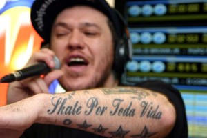 Morre Chorão, da banda Charlie Brown Jr. – Ele é encontrado morto em casa choro