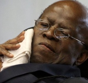 Juízes perdem a paciência com Joaquim Barbosa images_cms-image-000306014