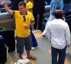 JB dançou bonito ao receber R$ 580 (quinhentos e oitenta mil reais) em benefícios atrasados além de encaixar o filho como funcionário da TV Globo joaquim-barbosa-luciano-huck