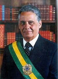 CAIU A CASA DE FHC E PSDB: Corrupção na reeleição de Fernando Henrique Cardoso (PSDB) em 1998 200px-fhc-color