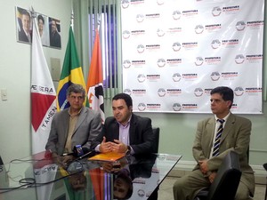 Decreto de emergência na saúde assinado pelo prefeito de Divinópolis pode ser uma faca de “dois legumes” 20130821_162413