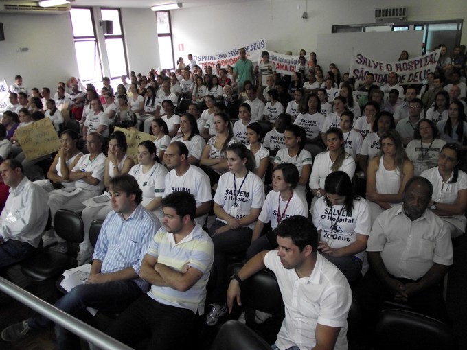 Funcionários do HSJD pressionam vereadores e Presidente quer investigar salários do hospital camara-hasja