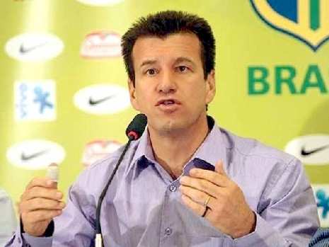 PIRRAÇA GLOBAL: toda imprensa anuncia que Dunga pode ser o novo técnico da seleção brasileira, menos a Globo dunga_tecnico_selecao_brasileira_465