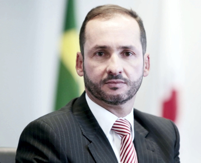 DIARIO OFICIAL DE MINAS: ao assumir cargo na segunda (19), novo controlador-geral diz que prioridade é combater a corrupção spinelli