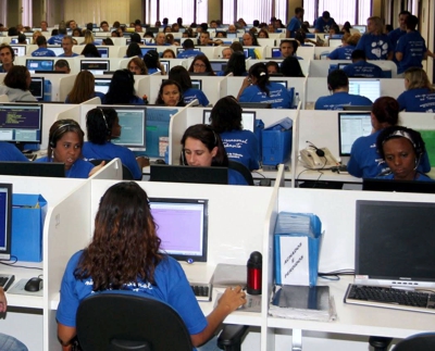 Imagem ilustrativa de um call center