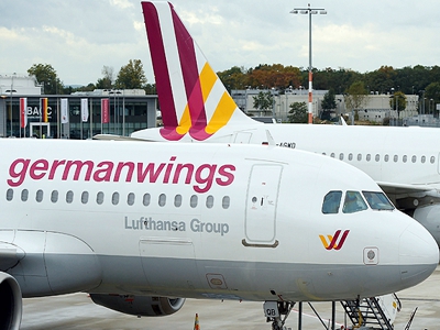 Avião cai na França matando 150 pessoas – Secretário de Estado francês diz que não há sobreviventes aviao-franca