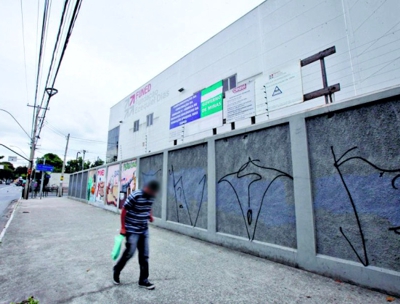 Foto: O Tempo / Só fachada. Fábrica de biofármacos fica na avenida Amazonas, esquina com Conde Pereira, na Gameleira