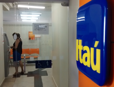 Pagamento dos servidores municipais de Divinópolis pode mudar de banco Banco