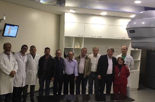Novo Acelerador Linear adquirido com campanhas e emenda do deputado Jaiminho Martins começa a funcionar no Hospital do Câncer em Divinópolis ACCOM