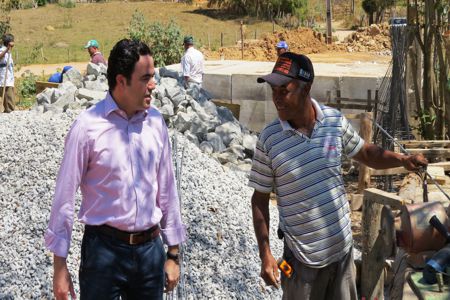 PREFEITO Vladimir Azevedo, do qual o candidato MILITÃO foi secretário, acompanha construção da ponte de Tamboril tamboril
