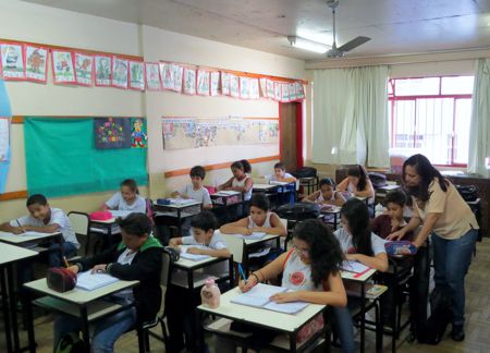 DIVINOPOLIS: Educação investe em capacitação de professores e realiza 41 mil atendimentos EDUCAÇÃO