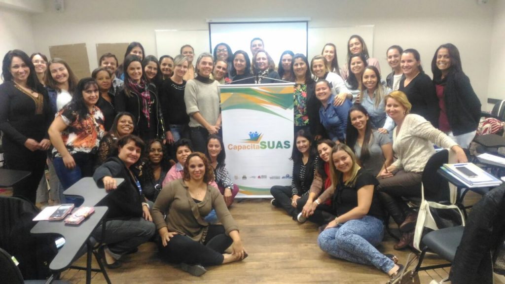 Desenvolvimento Social capacita profissionais da pasta 1 (2)