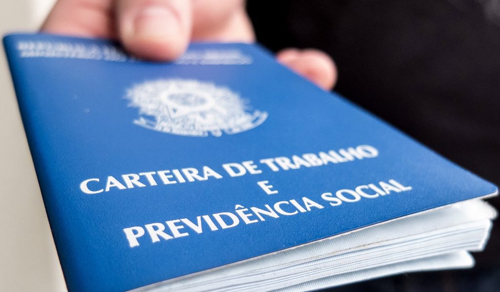 Minas lidera ranking de emprego entre os estados 14672331186630