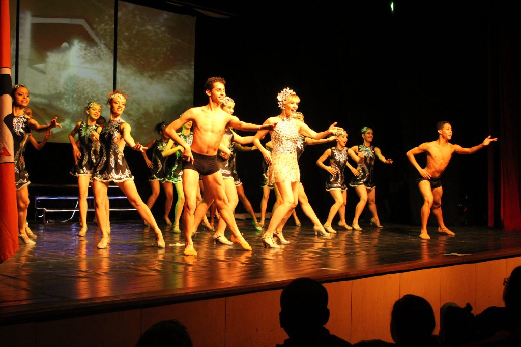 Música, teatro e dança movimentaram o Teatro Gravatá IMG_5519