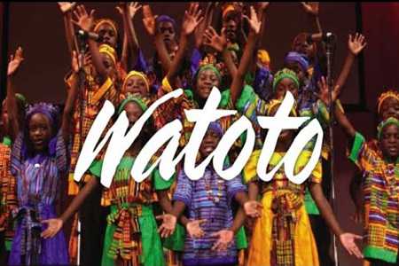 Coral de crianças africanas canta em Divinópolis histórias de vida e superação