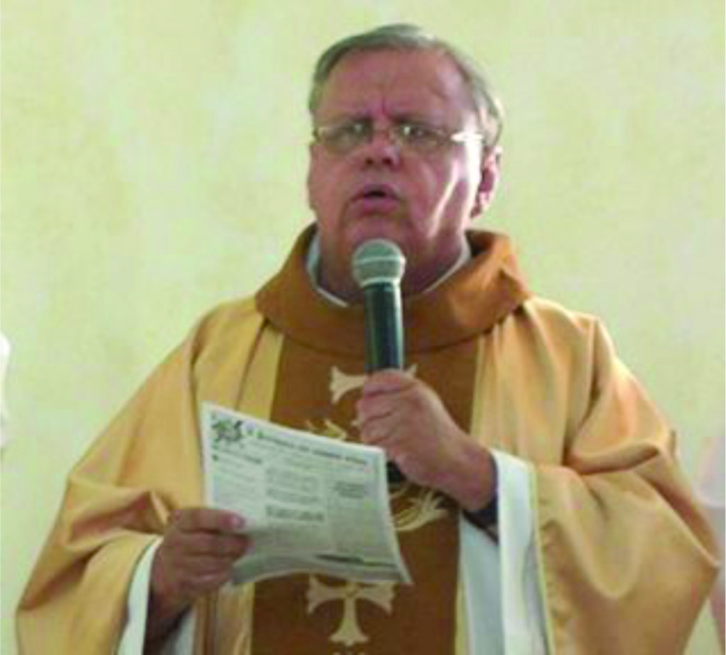 Padre Bento fala sobre seu afastamento pedido pela Diocese de Divinópolis; e justifica seus pedidos de empréstimos; fieis dizem ter casos mais graves padre 2