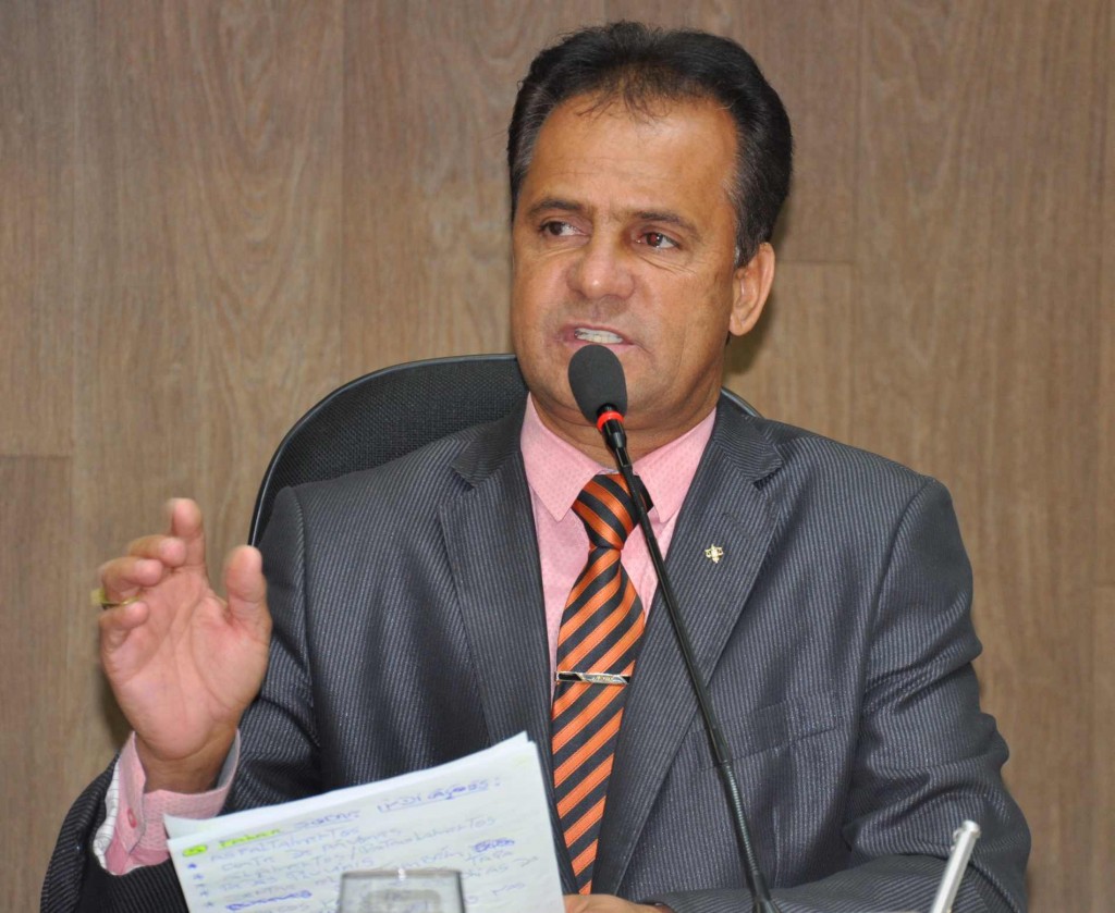 Posição de Adair Otaviano contra Copasa é histórica; desde Demétrius, passando por Vladimir e chegando em Galileu ADAIR OTAVIANO