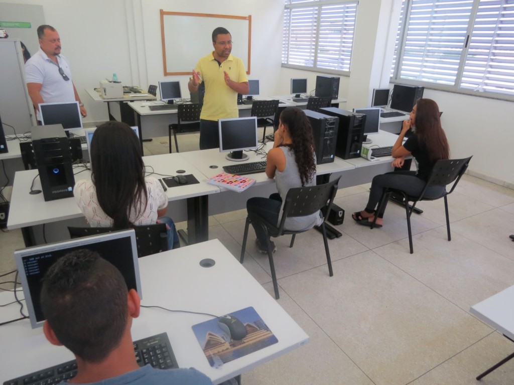 Projeto Jovem Aprendiz de Divinópolis abrirá novo telecentro comunitário no bairro Danilo Passos TELECENTRO