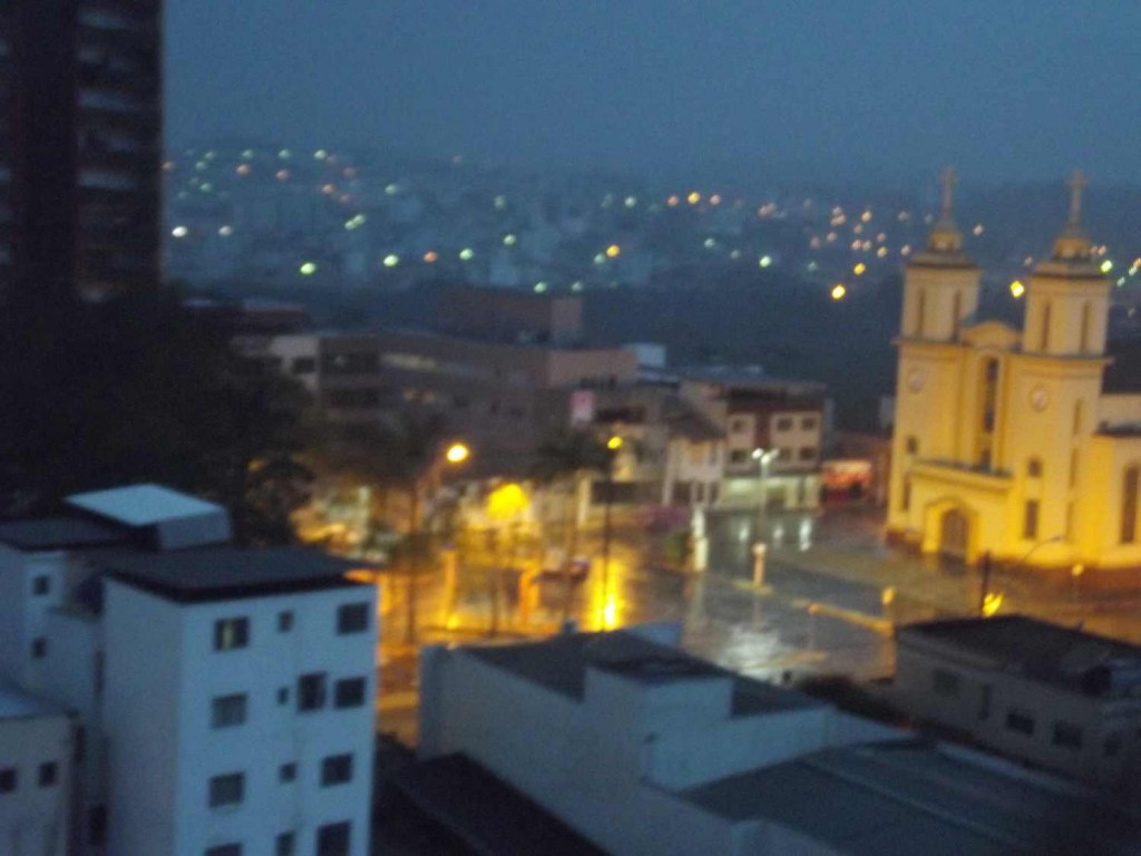 Finalmente começa a chover em #Divinópolis chuva 1