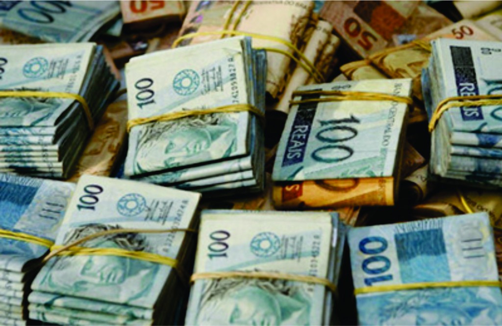 QUEM SERÁ o sortudo de Divinópolis que ganhou quase R$ 3 milhões na quina? dinheiro quina