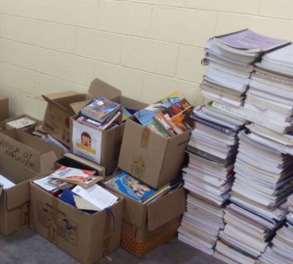 Campanha "Doe seu livro usado, Ganhe um sorriso novo", arrecada 10 mil livros livros