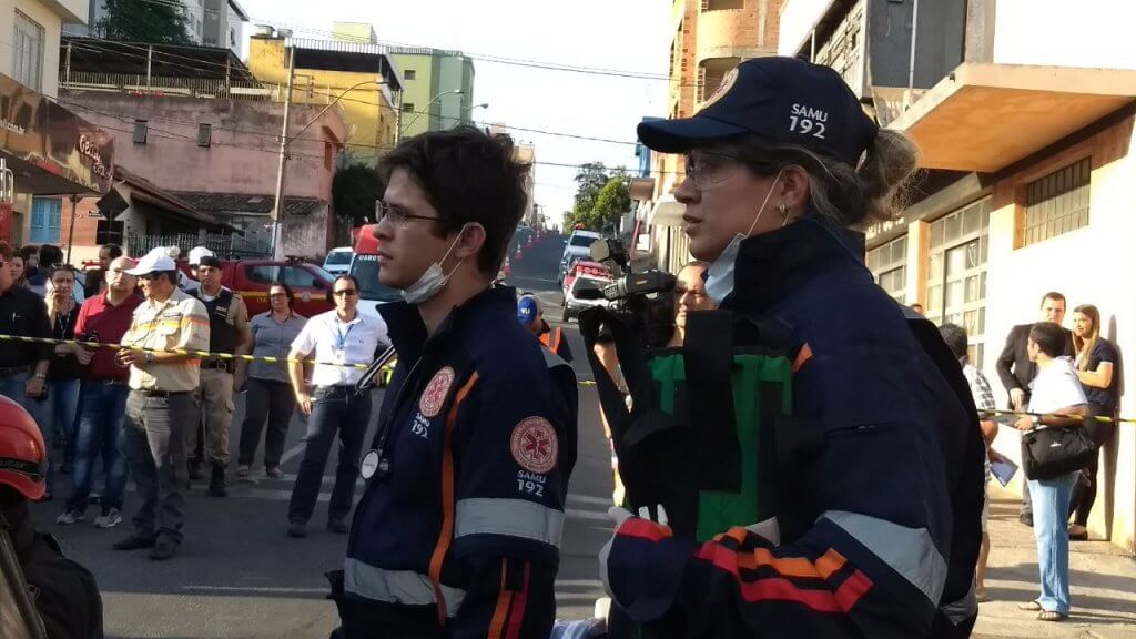 SAMU participa de simulação de acidente de trânsito em passagem de nível em Divinópolis samu