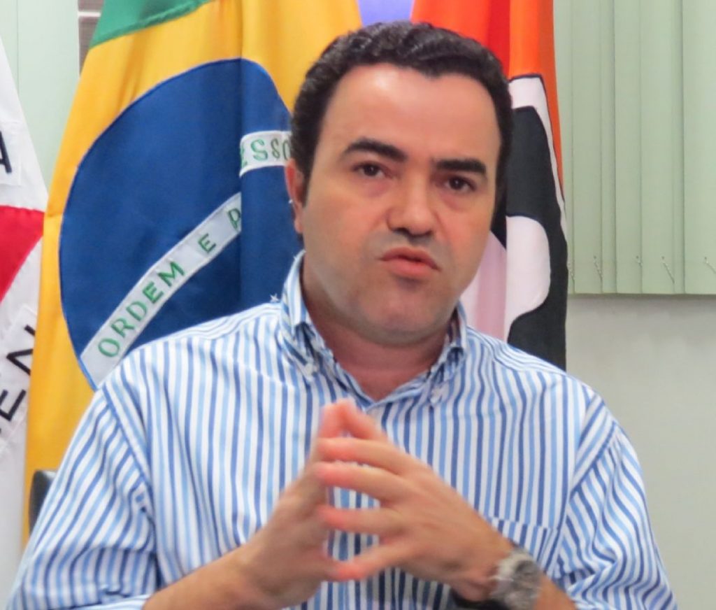 Câmara de Divinópolis aprova, sem delongas, as contas de 2014 do ex-prefeito Vladimir Azevedo vladimir 2