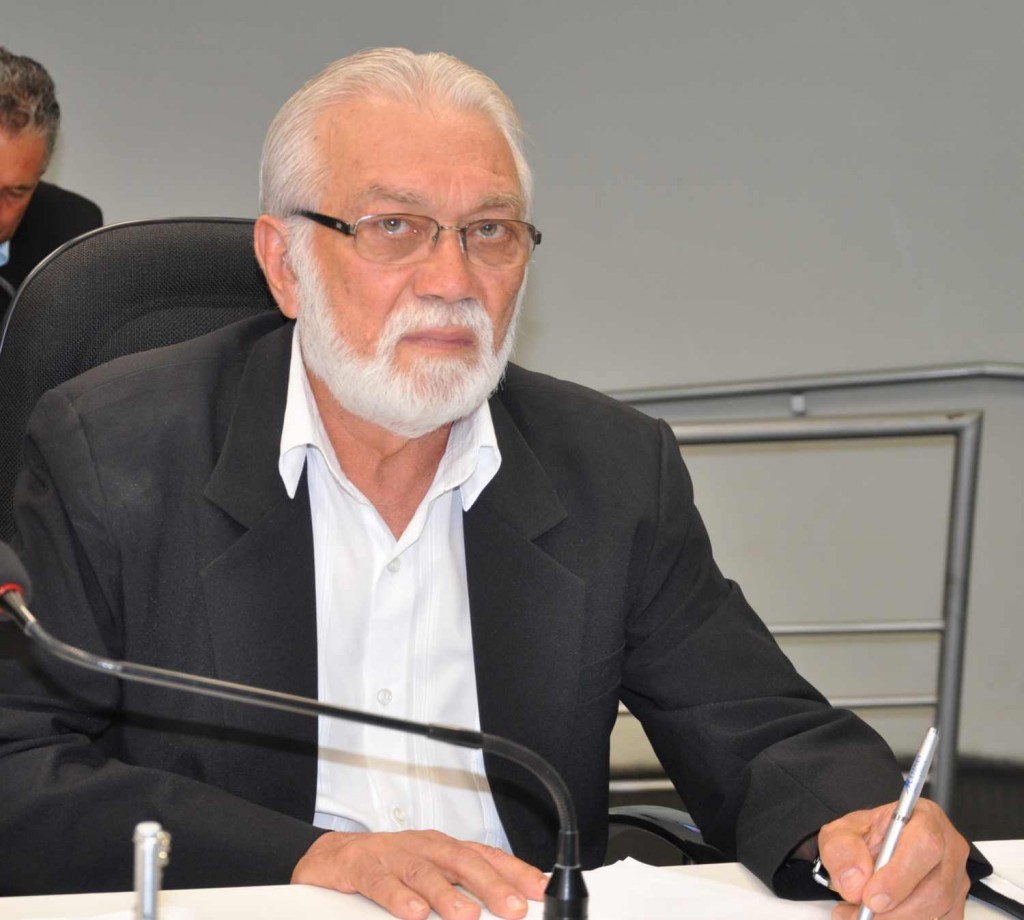 Vereador da Câmara de Divinópolis diz que Globo é escola do mal José Luiz